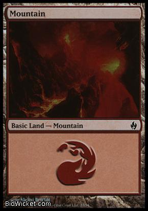 Mountain (33), Premium Deck Series: Fire and Lightning, Magic the Gathering